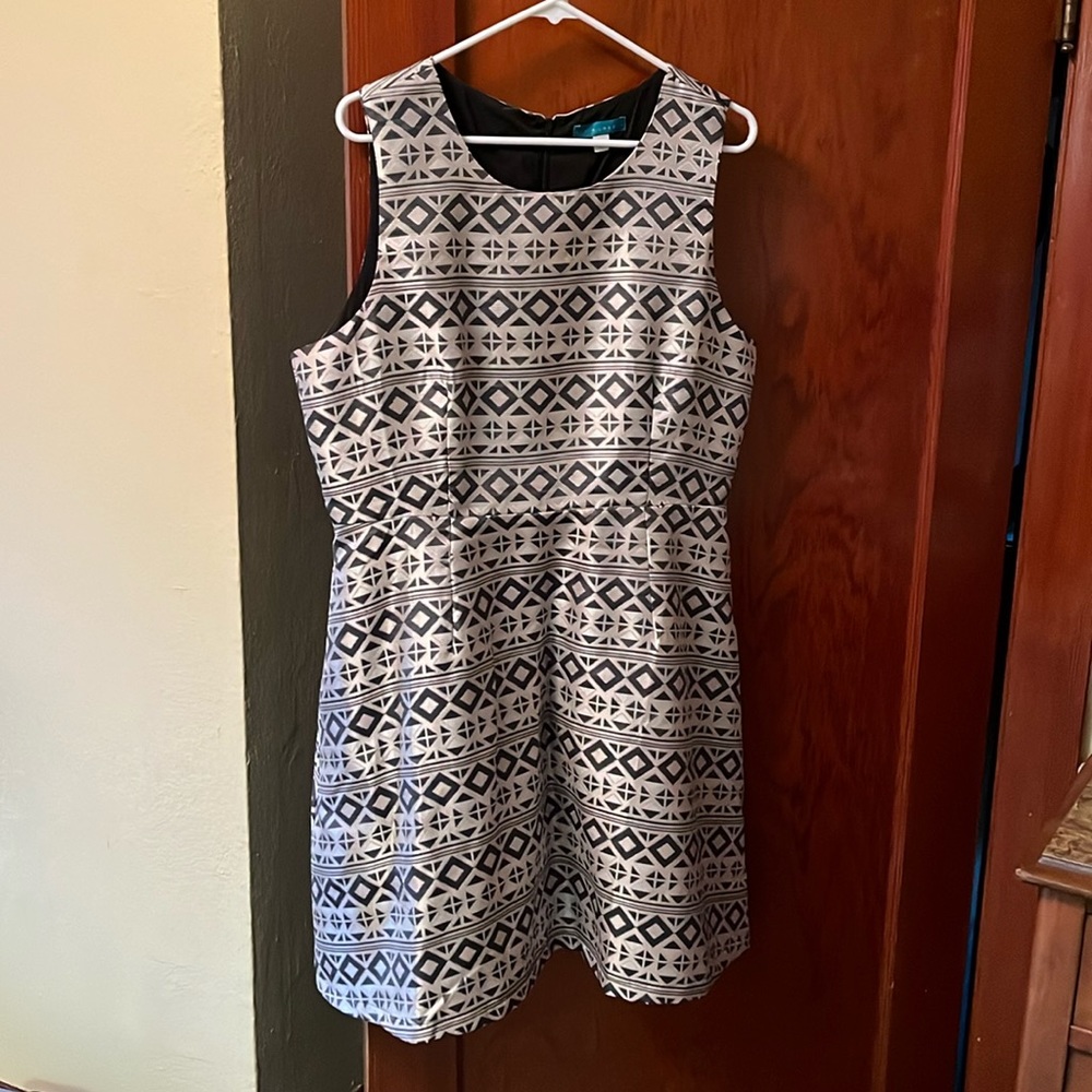 Grey & Silver Patterned Pim + Larkin XL Dress